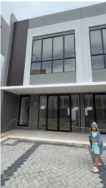 DiSewakan Ruko Uptown Lippo Cikarang